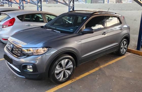 VOLKSWAGEN T-CROSS 1.0 200 TSI TOTAL FLEX COMFORTLINE AUTOMÁTICO